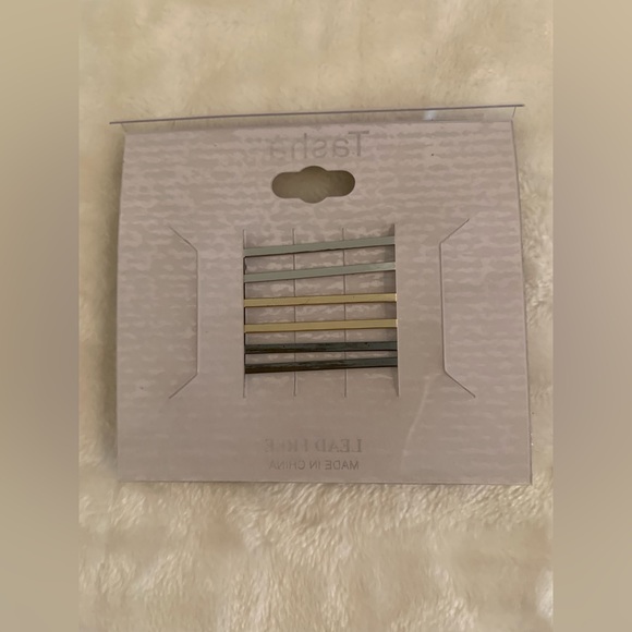 Tasha Sparkle Bobby Pins (NWT) - Picture 7 of 7